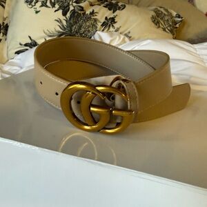 Beige Leather Belt with Gold GG Buckle